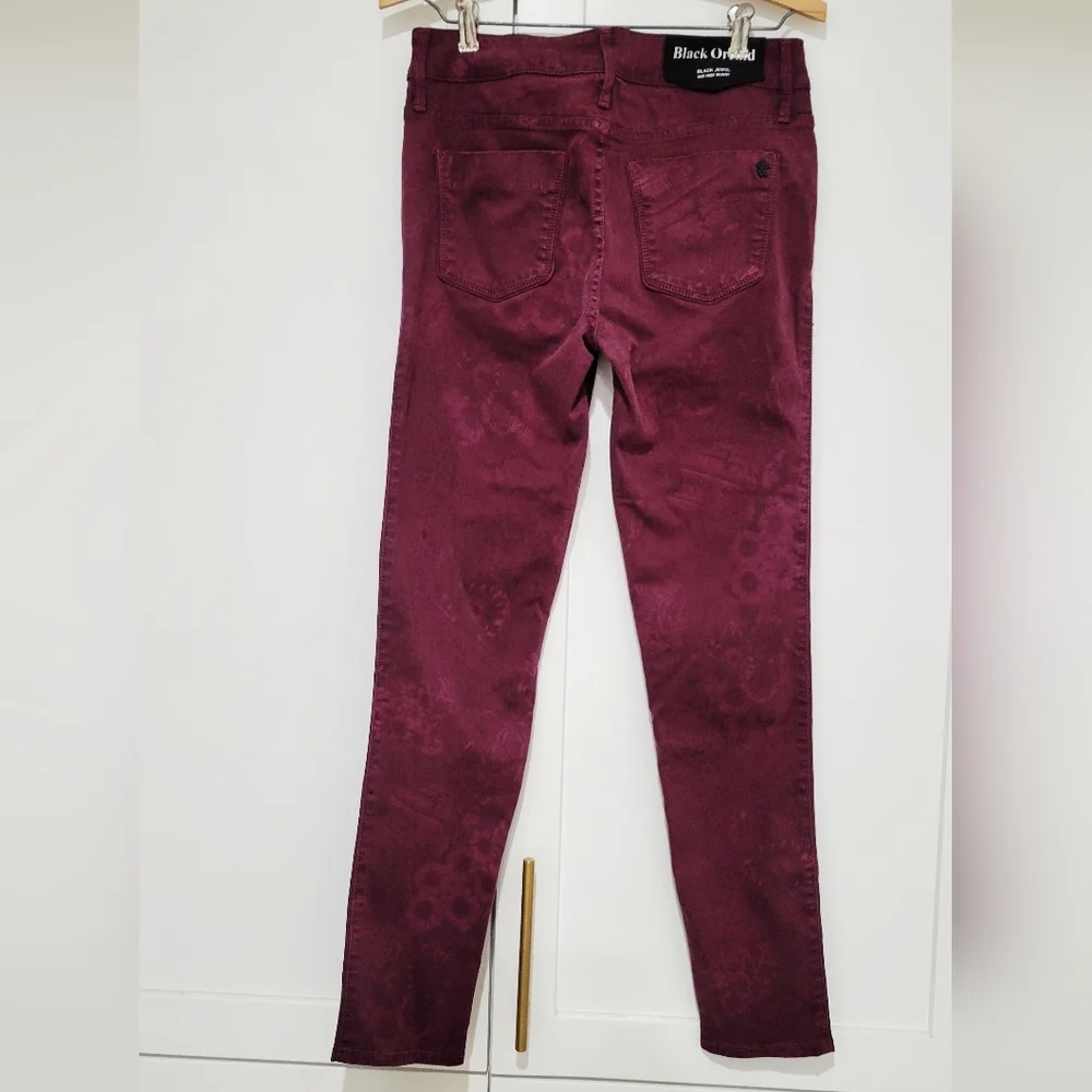 NWT Black Orchid Burgundy Black Jewel Floral Skinny Jeans | Size 29 - Picture 2 of 9